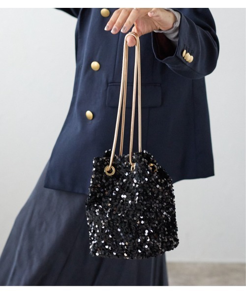 &Robu.（アンドロブ）の「スパンコール 2wayバッグ オケージョン 結婚式 お呼ばれ パーティ（ショルダーバッグ・レディース・ベージュ系その他2/シルバー/ブラック/ベージュ系その他/グレー/ライトグレー/ブラック×ゴールド/グリーン/ネイビー系/ブラウン系その他・FREE）」の3枚目の写真