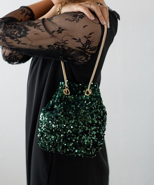 &Robu.（アンドロブ）の「スパンコール 2wayバッグ オケージョン 結婚式 お呼ばれ パーティ（ショルダーバッグ・レディース・ベージュ系その他2/シルバー/ブラック/ベージュ系その他/グレー/ライトグレー/ブラック×ゴールド/グリーン/ネイビー系/ブラウン系その他・FREE）」の8枚目の写真