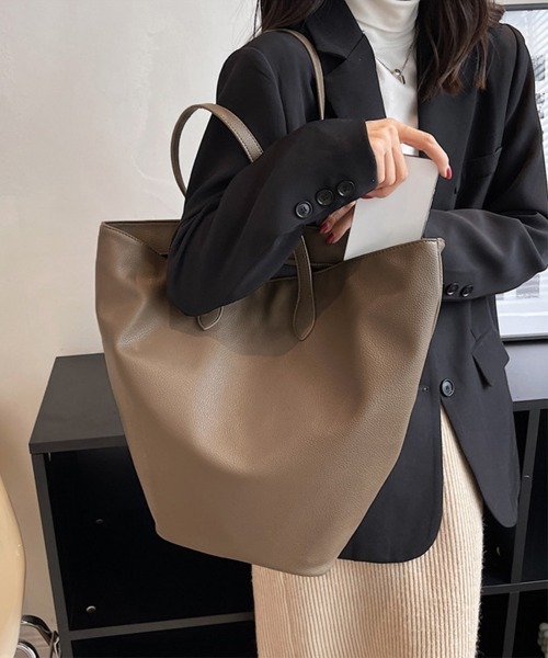 Miniministore(ミニミニストア)の「PUレザートートバッグ 大容量 レトロ(トートバッグ・レディース・キャメル/ダークベージュ/モカ/ブラック/ブラウン/アイボリー/ブラック系・FREE)」の20枚目の写真
