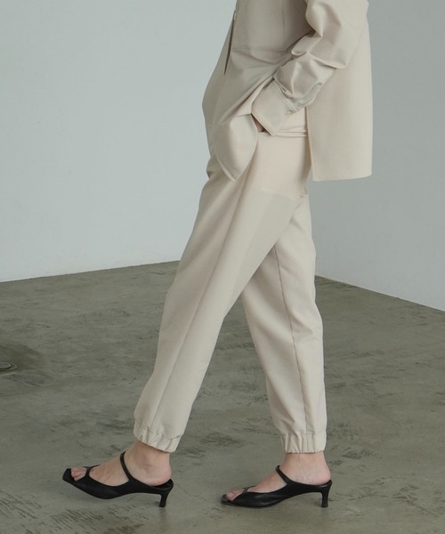 CLANE(クラネ)の「SUCKER STRIPE EASY PANTS(その他パンツ・レディース・ベージュ/ブラック・1)」の14枚目の写真