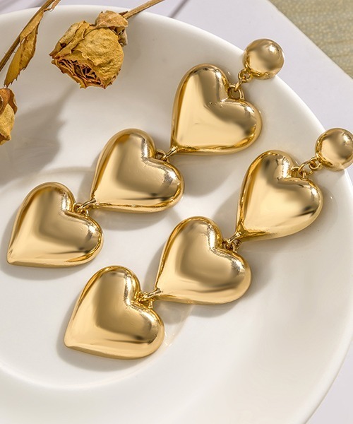 c.u.l（シーユーエル）の「3連ハートピアス（両耳用） cula888（ピアス（両耳用）・レディース・シルバー/ゴールド・FREE）」の3枚目の写真