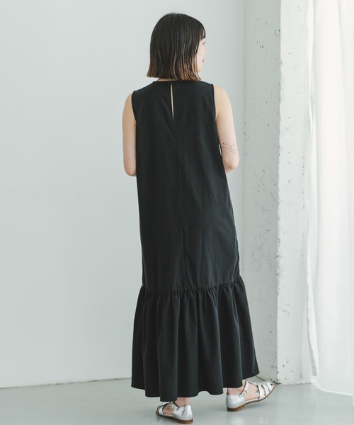 ITEMS URBANRESEARCH（アイテムズ アーバンリサーチ）の「リネンノースリーブワンピース（ワンピース・レディース・グリーン/ブラック/ベージュ・FREE）」の18枚目の写真