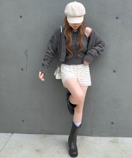 mily bilet(ミウィビレット)の「【mily bilet】冬も抜かりない女子コーデに!チョーカーニットキャミ使いメランジニットアンサンブル(カーディガン/ボレロ・レディース・チャコールグレー/ピンク/ベージュ・MEDIUM/X-LARGE/LARGE/SMALL)」の16枚目の写真