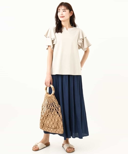 a.v.v(アーヴェヴェ)の「【接触冷感/UVカット】ラッフルフレアスリーブトップス(Tシャツ/カットソー・レディース・ブラック/ライトグレー/ダークインディゴブルー・34/38/36/42/40)」の14枚目の写真