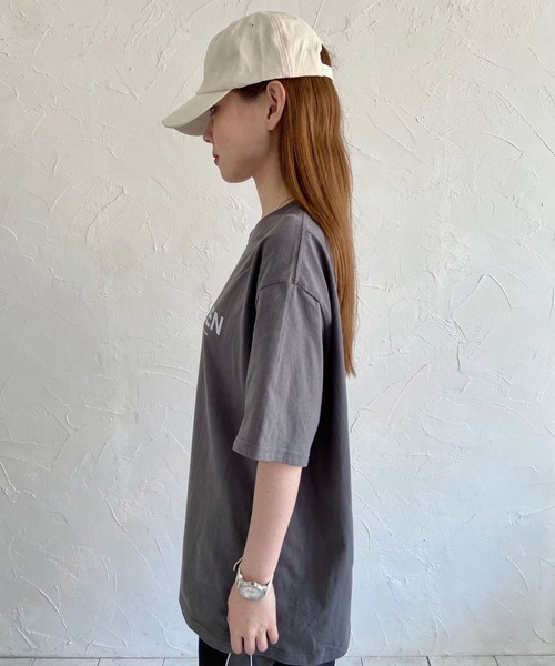 lilful(リルフル)の「バッグプリント オーバーサイズ Tシャツ(Tシャツ/カットソー・メンズ・ホワイト/ブラック/グレー・M/L)」の10枚目の写真