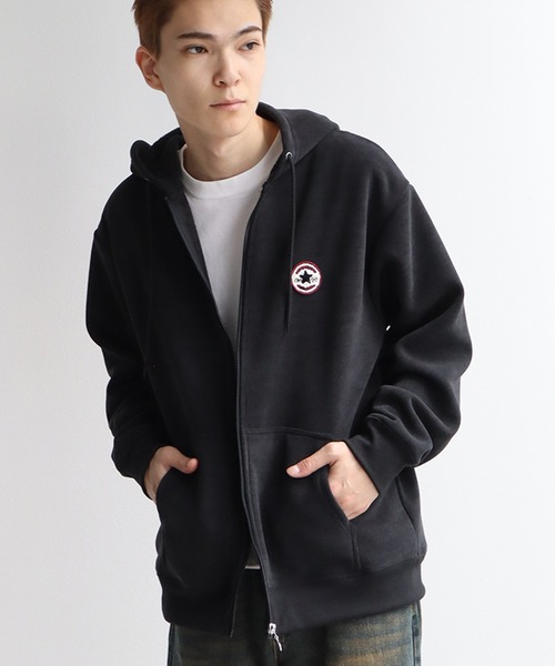 CONVERSE(コンバース)の「【CONVERSE/コンバース】リブ 裏ボア サガラワッペン ジップアップパーカー(パーカー・メンズ・グレイッシュベージュ/スミクロ/ブルーグリーン・L/M/LL)」の4枚目の写真