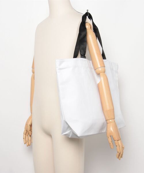 TATRAS CONCEPT STORE（タトラスコンセプトストア）の「STREET DREAM MAGAZINE BISCO TOTE LIVE（トートバッグ・メンズ・ホワイト・F）」の5枚目の写真