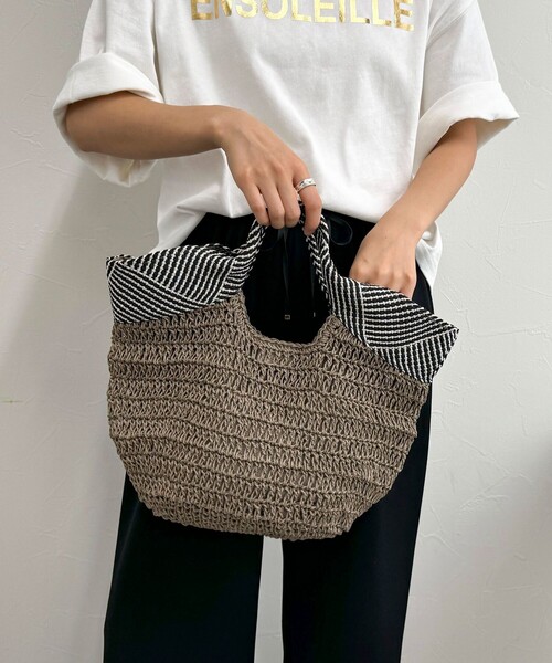 fredy emue（フレディエミュ）の「ラメテープペーパーハンドバッグ（かごバッグ・レディース・ブラウン/グレイッシュベージュ・FREE）」の6枚目の写真