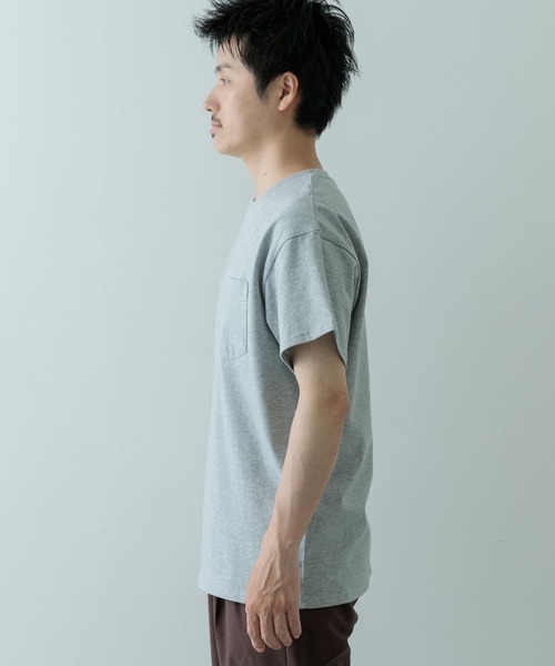 ITEMS URBANRESEARCH（アイテムズ アーバンリサーチ）の「汗染み防止 クルーネック ポケットTシャツ（Tシャツ/カットソー・メンズ・ホワイト/ブラック/グレー系その他・MEDIUM/LARGE/X-LARGE）」の8枚目の写真