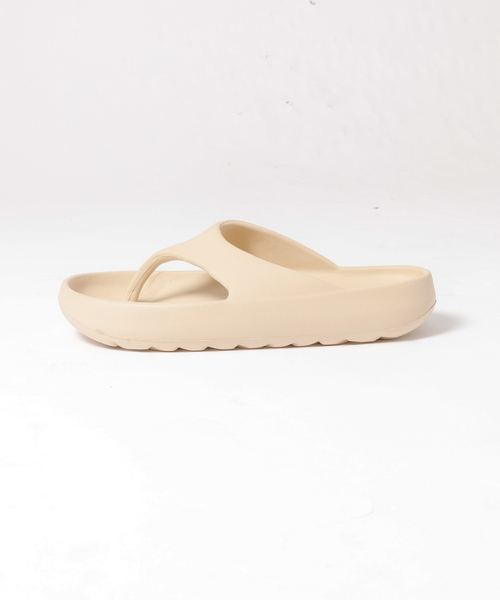 MEI(メイ)の「【WEB限定】【MEI/メイ】トングサンダル(サンダル・レディース・ベージュ/ブラック・S/M/L)」の13枚目の写真