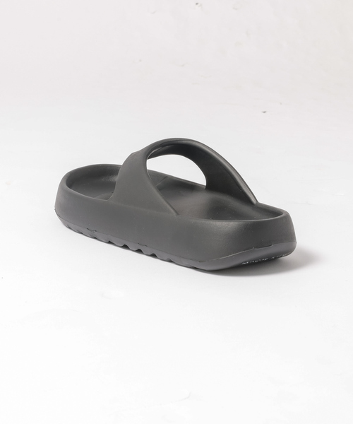 MEI(メイ)の「【WEB限定】【MEI/メイ】トングサンダル(サンダル・レディース・ベージュ/ブラック・S/M/L)」の8枚目の写真