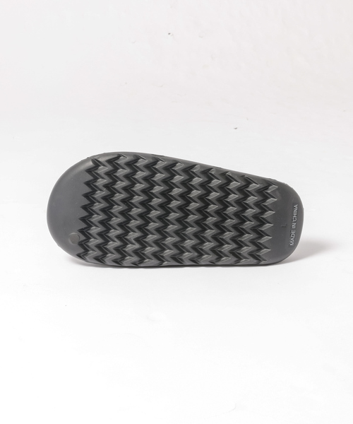 MEI(メイ)の「【WEB限定】【MEI/メイ】トングサンダル(サンダル・レディース・ベージュ/ブラック・S/M/L)」の6枚目の写真