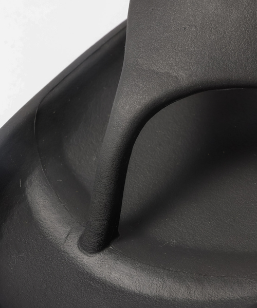 MEI(メイ)の「【WEB限定】【MEI/メイ】トングサンダル(サンダル・レディース・ベージュ/ブラック・S/M/L)」の3枚目の写真