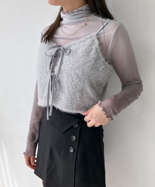 AS KNOW AS plus（アズノゥアズプラス）の「◇リボンアソートビスチェ（フェザー・ラメシャギー）（キャミソール・レディース・ライトグレー系/ブラック系/アイボリー系/グレー系・FREE）」の3枚目の写真