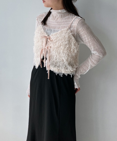 AS KNOW AS plus（アズノゥアズプラス）の「◇リボンアソートビスチェ（フェザー・ラメシャギー）（キャミソール・レディース・ライトグレー系/ブラック系/アイボリー系/グレー系・FREE）」の5枚目の写真