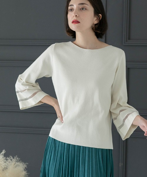 OPAQUE.CLIP（オペークドットクリップ）の「◆UV シアーフレアスリーブニット【抗ピル/洗濯機洗い可】（ニット/セーター・レディース・ライトブルー/チャコールグレー/オフホワイト/ブラック/ブラウン系・40/42/38）」の6枚目の写真