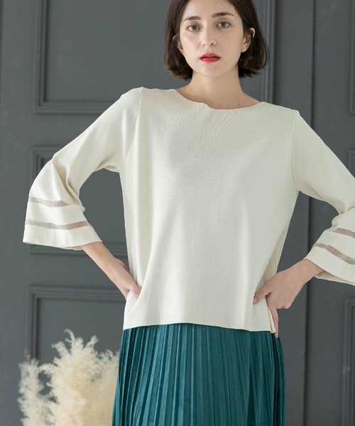 OPAQUE.CLIP（オペークドットクリップ）の「◆UV シアーフレアスリーブニット【抗ピル/洗濯機洗い可】（ニット/セーター・レディース・ライトブルー/チャコールグレー/オフホワイト/ブラック/ブラウン系・40/42/38）」の7枚目の写真