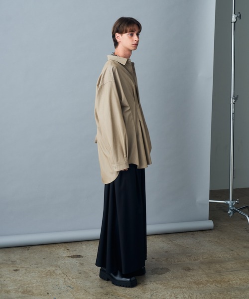 KUUUPY(クーピー)の「Multi-Way Back Cord Dart Shirt - マルチウェイ背面コードダーツシャツ(シャツ/ブラウス・メンズ・チャコールグレー/ブラック/グレイッシュベージュ・LARGE/MEDIUM/SMALL)」の14枚目の写真
