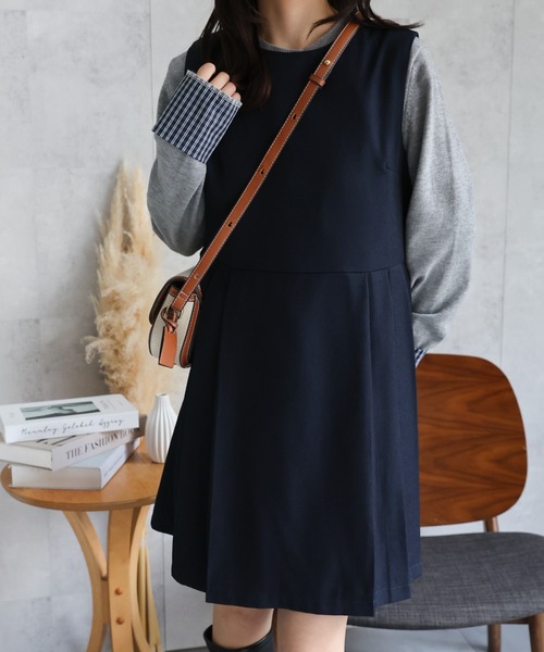 LAC-VERT（ラック・ヴェール）の「プリーツ切替ミニ丈ワンピース（ワンピース・レディース・ブラック/チャコールグレー/ホワイト/ネイビー・FREE）」の4枚目の写真