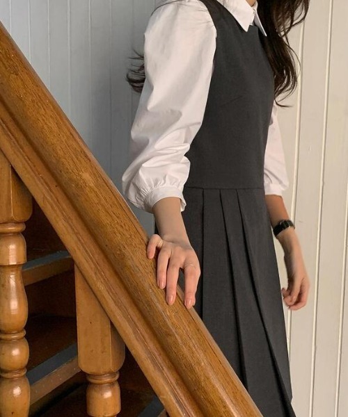 LAC-VERT（ラック・ヴェール）の「プリーツ切替ミニ丈ワンピース（ワンピース・レディース・ブラック/チャコールグレー/ホワイト/ネイビー・FREE）」の5枚目の写真