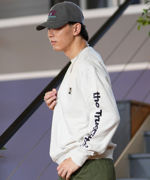 NEW ERA(ニューエラ)の「NEW ERA/ニューエラ トレーナー/スウェット スリーブロゴ 14324648/14324649(スウェット・メンズ・ブラック/オートミール・M/L/XL/2XL)」の14枚目の写真