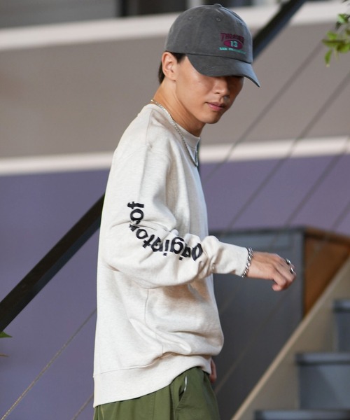 NEW ERA(ニューエラ)の「NEW ERA/ニューエラ トレーナー/スウェット スリーブロゴ 14324648/14324649(スウェット・メンズ・ブラック/オートミール・M/L/XL/2XL)」の18枚目の写真