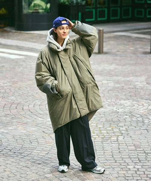 FREAK'S STORE（フリークスストア）の「限定展開 ビッグシルエット モンスターパーカー / 中綿 ミリタリージャケット（ブルゾン・メンズ・オリーブ/ブラック・LARGE/MEDIUM/SMALL）」の20枚目の写真