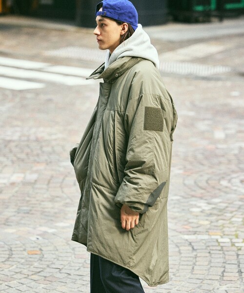 FREAK'S STORE（フリークスストア）の「限定展開 ビッグシルエット モンスターパーカー / 中綿 ミリタリージャケット（ブルゾン・メンズ・オリーブ/ブラック・LARGE/MEDIUM/SMALL）」の16枚目の写真