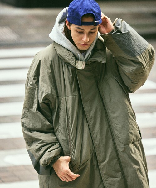 限定展開 ビッグシルエット プリマロフト モンスターパーカー