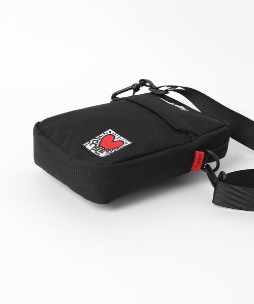 Keith Haring（キース・ヘリング）の「Keith Haring ハートタテ型ショルダーバッグ（ショルダーバッグ・メンズ・ブラック・FREE）」の3枚目の写真