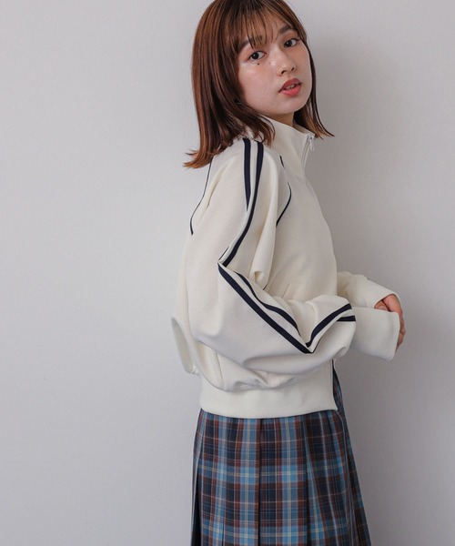 SENSE OF PLACE by URBAN RESEARCH(センスオブプレイスバイアーバンリサーチ)の「トラックジャケット(ブルゾン・レディース・アイボリー/ネイビー/カーキ・ONE)」の6枚目の写真