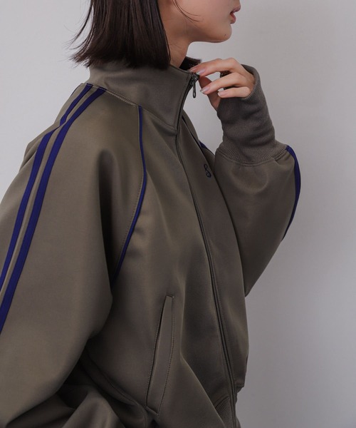 SENSE OF PLACE by URBAN RESEARCH(センスオブプレイスバイアーバンリサーチ)の「トラックジャケット(ブルゾン・レディース・アイボリー/ネイビー/カーキ・ONE)」の16枚目の写真