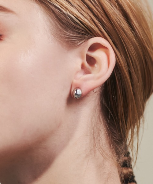 ciite' surgical stainless(シーテサージカルステンレス)の「【 金属アレルギー対応 】 ニュアンスピアス サージカルステンレス (両耳用)(ピアス(両耳用)・レディース・シルバー/ゴールド・FREE)」の1枚目の写真