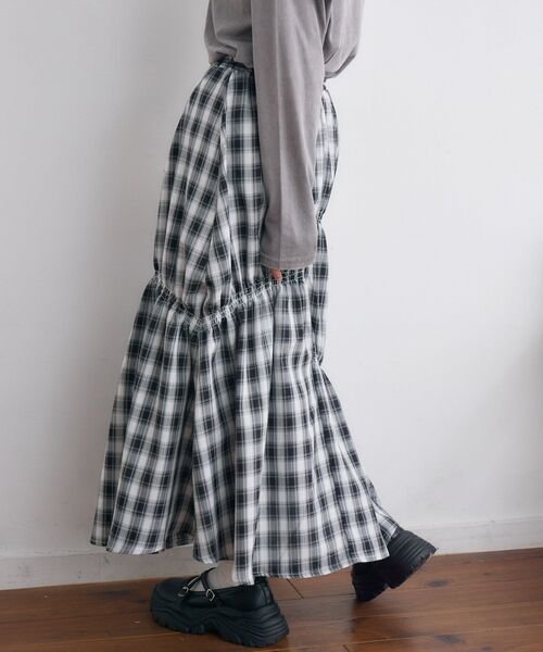 RETRO GIRL(レトロガール)の「【新色追加】ギャザーティアードSK(スカート・レディース・ブラック系その他2/ブラック/ブラウン系その他2/レッド系その他2・FREE)」の17枚目の写真