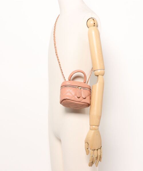 Pochi Pouch(ポチポーチ)の「Pochi Pouch/ 合成皮革/人工皮革 キルティング チェーン ミニショルダーバッグ(ショルダーバッグ・レディース・グリーン/ベビーピンク・FREE)」の6枚目の写真
