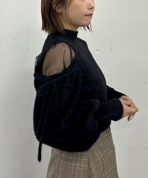 archives(アルシーヴ)の「ショルダーシアーリブフェザーニット(ニット/セーター・レディース・ブラック/ピンクベージュ/アイボリー/ブルーグレー・MEDIUM)」の6枚目の写真