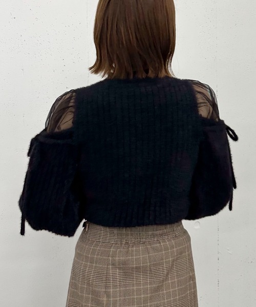 archives(アルシーヴ)の「ショルダーシアーリブフェザーニット(ニット/セーター・レディース・ブラック/ピンクベージュ/アイボリー/ブルーグレー・MEDIUM)」の7枚目の写真