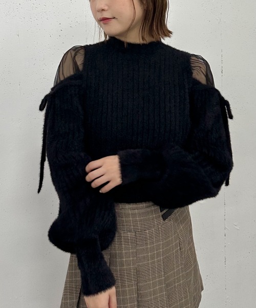 archives(アルシーヴ)の「ショルダーシアーリブフェザーニット(ニット/セーター・レディース・ブラック/ピンクベージュ/アイボリー/ブルーグレー・MEDIUM)」の5枚目の写真