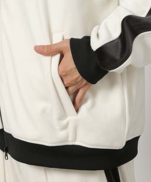 LAKOLE（ラコレ）の「ベロアトラックジャケット / 147353（その他アウター・メンズ・ブラック/ブルー/ホワイト・LARGE/MEDIUM）」の19枚目の写真