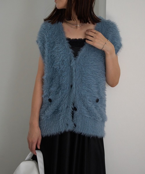 TRIANGLE PALETTE(トライアングルパレット)の「シャギーニットベスト(ベスト・レディース・アイボリー/ダークグレー/ベビーピンク/サックスブルー・FREE)」の3枚目の写真