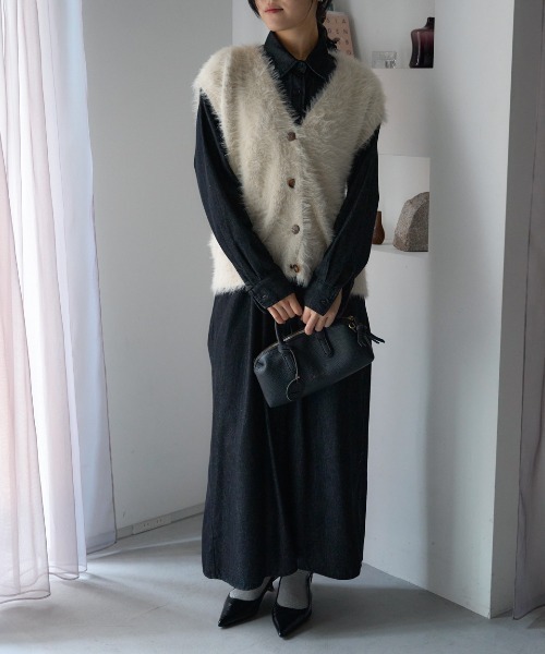 TRIANGLE PALETTE(トライアングルパレット)の「シャギーニットベスト(ベスト・レディース・アイボリー/ダークグレー/ベビーピンク/サックスブルー・FREE)」の13枚目の写真