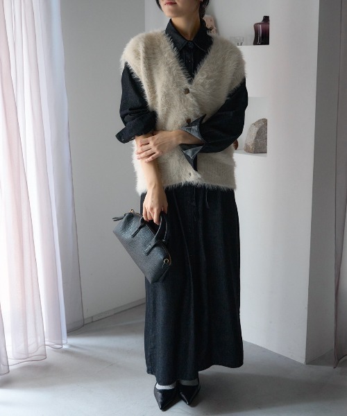 TRIANGLE PALETTE(トライアングルパレット)の「シャギーニットベスト(ベスト・レディース・アイボリー/ダークグレー/ベビーピンク/サックスブルー・FREE)」の16枚目の写真