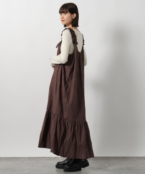 LAKOLE（ラコレ）の「スエードライククリンクルワンピース / 234621（ワンピース・レディース・ベージュ/ブラウン/ブラック・SMALL/MEDIUM）」の20枚目の写真