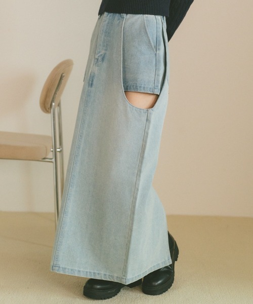 VANNIE U(ヴァニーユー)の「サイドカットアウトデニムスカート/SM展開(デニムスカート・レディース・インディゴブルー/ライトブルー/ブルー・S/M)」の16枚目の写真