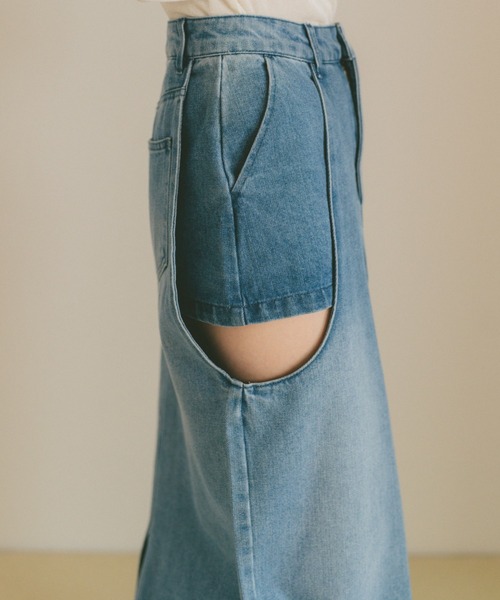 VANNIE U(ヴァニーユー)の「サイドカットアウトデニムスカート/SM展開(デニムスカート・レディース・インディゴブルー/ライトブルー/ブルー・S/M)」の22枚目の写真