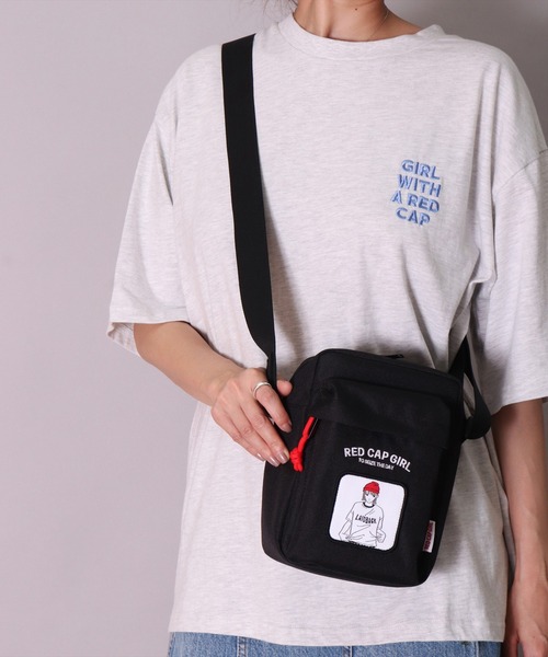 Red Cap Girl(レッドキャプガール)の「(LG)【Red Cap Girl】スクエア ショルダーバッグ(ショルダーバッグ・メンズ・ブラック×レッド/ブラック×グリーン/ブラック×ベージュ・ONE SIZE)」の7枚目の写真