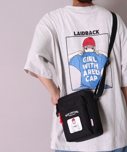 Red Cap Girl(レッドキャプガール)の「(LG)【Red Cap Girl】スクエア ショルダーバッグ(ショルダーバッグ・メンズ・ブラック×レッド/ブラック×グリーン/ブラック×ベージュ・ONE SIZE)」の8枚目の写真