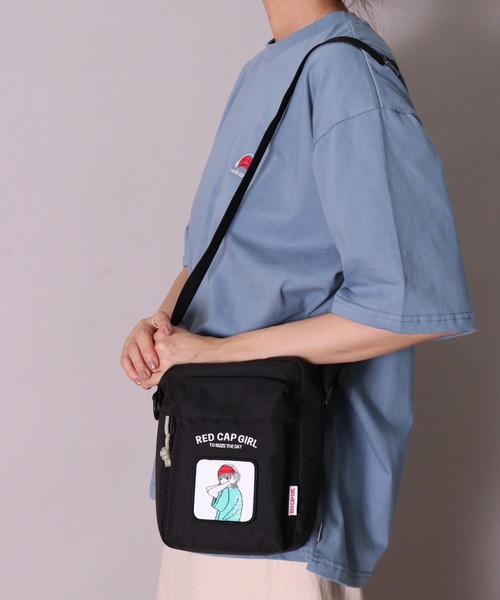 Red Cap Girl(レッドキャプガール)の「(LG)【Red Cap Girl】スクエア ショルダーバッグ(ショルダーバッグ・メンズ・ブラック×レッド/ブラック×グリーン/ブラック×ベージュ・ONE SIZE)」の9枚目の写真