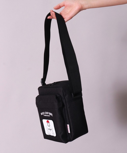 Red Cap Girl(レッドキャプガール)の「(LG)【Red Cap Girl】スクエア ショルダーバッグ(ショルダーバッグ・メンズ・ブラック×レッド/ブラック×グリーン/ブラック×ベージュ・ONE SIZE)」の17枚目の写真