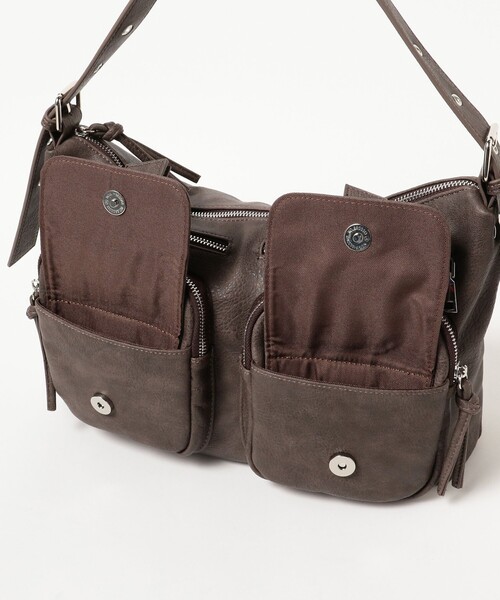 Ray BEAMS（レイビームス）の「Wポケット バッグ（トートバッグ・レディース・ダークブラウン/ブラック・ONE SIZE）」の15枚目の写真